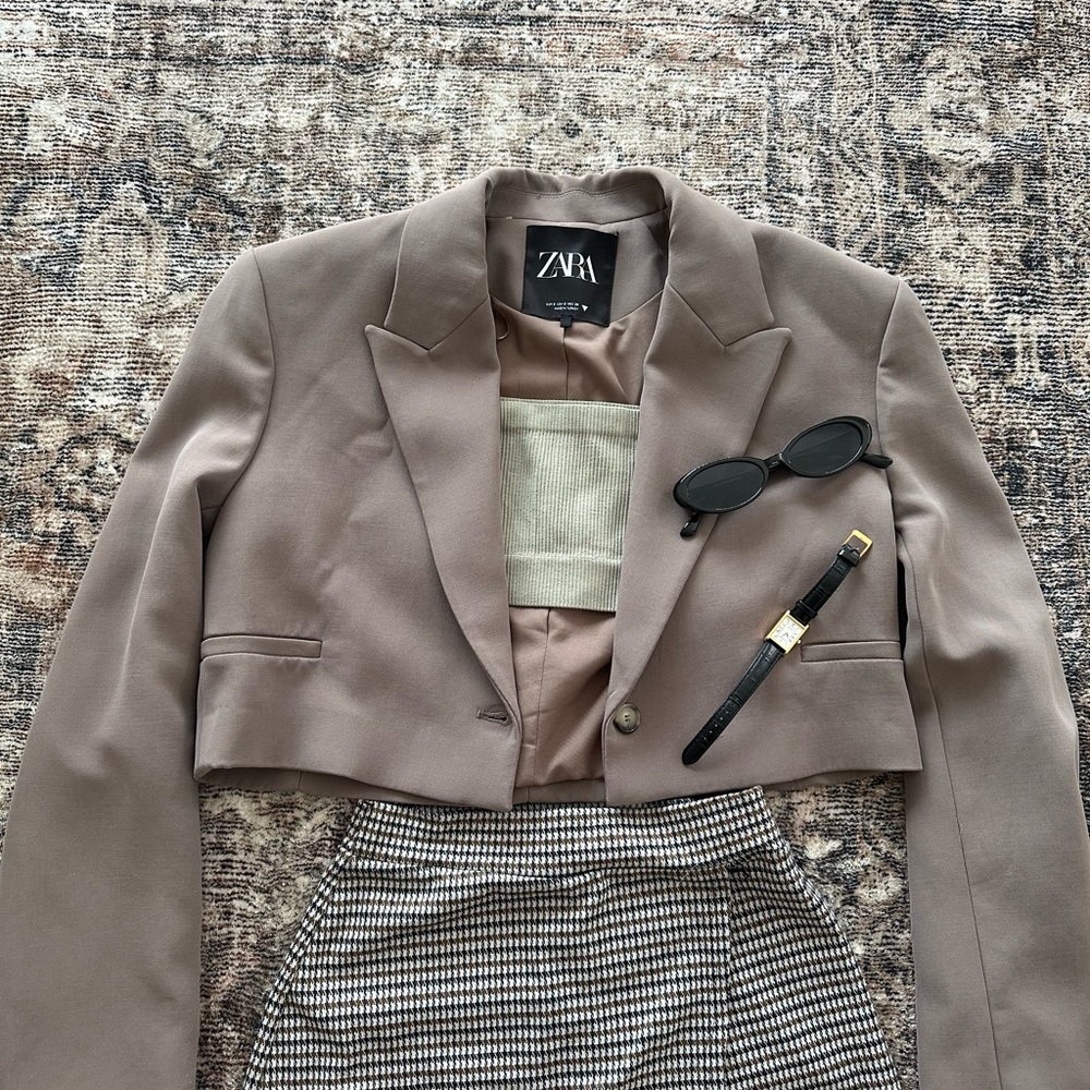Zara Brown Cropped Blazer Modern Tailored Design